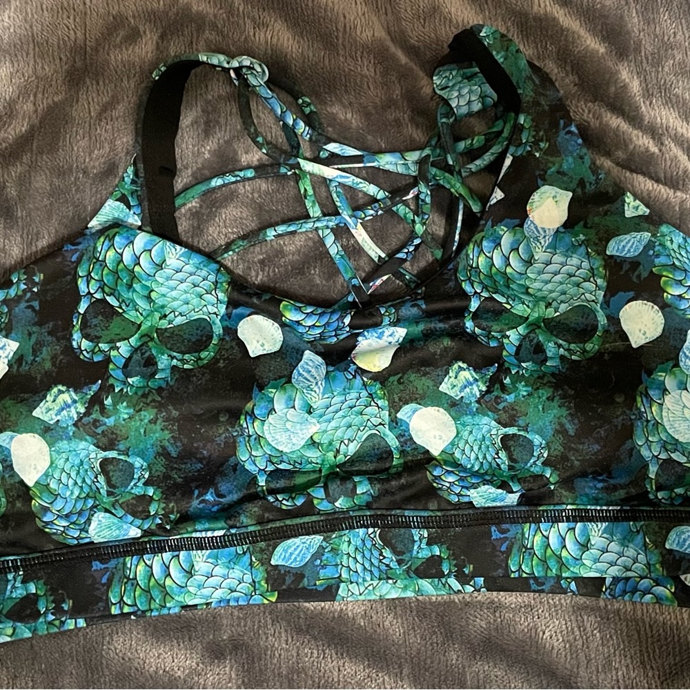 Skull Constantly Varied Gear Sports Bra
